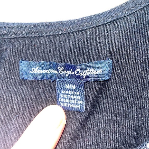 American Eagle Sleeveless Lace Overlay Top Keyhole Back Size Medium - Picture 6 of 9